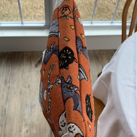 Halloween set Table Runner and Treat Bag or Purse - Picture 8 of 10